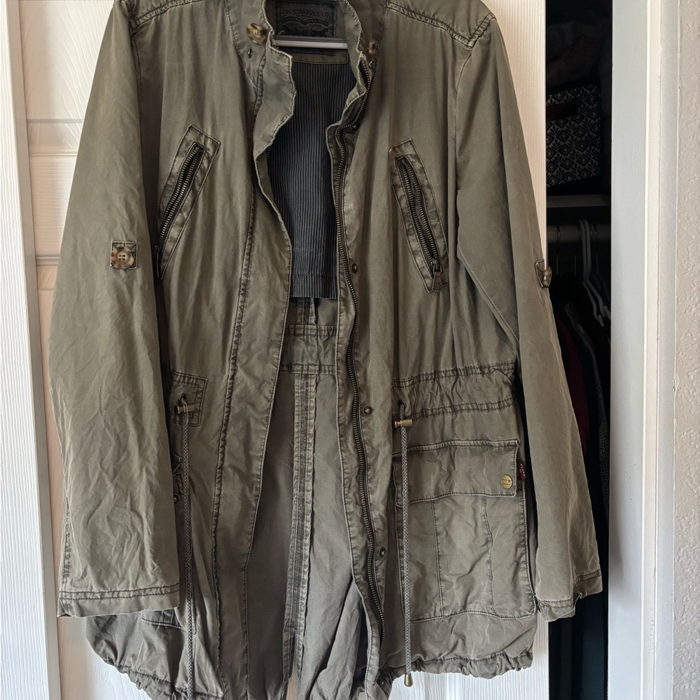LEVIS Woman’s Olive Green Jacket